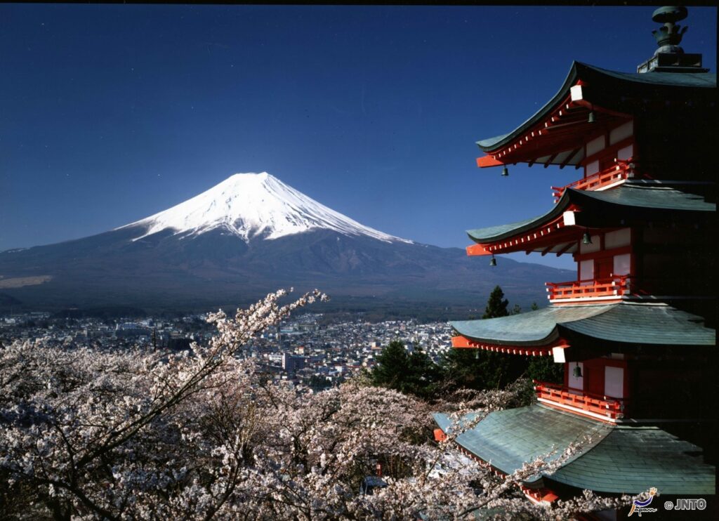 Fujiyoshida City/JNTO