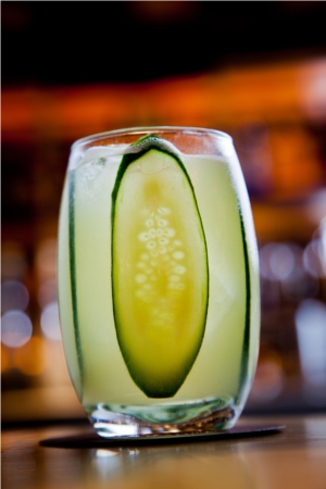 Osaka - Cucumber del Pacifico img lat