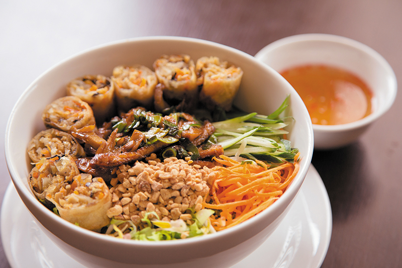 miss_saigon_macarrao