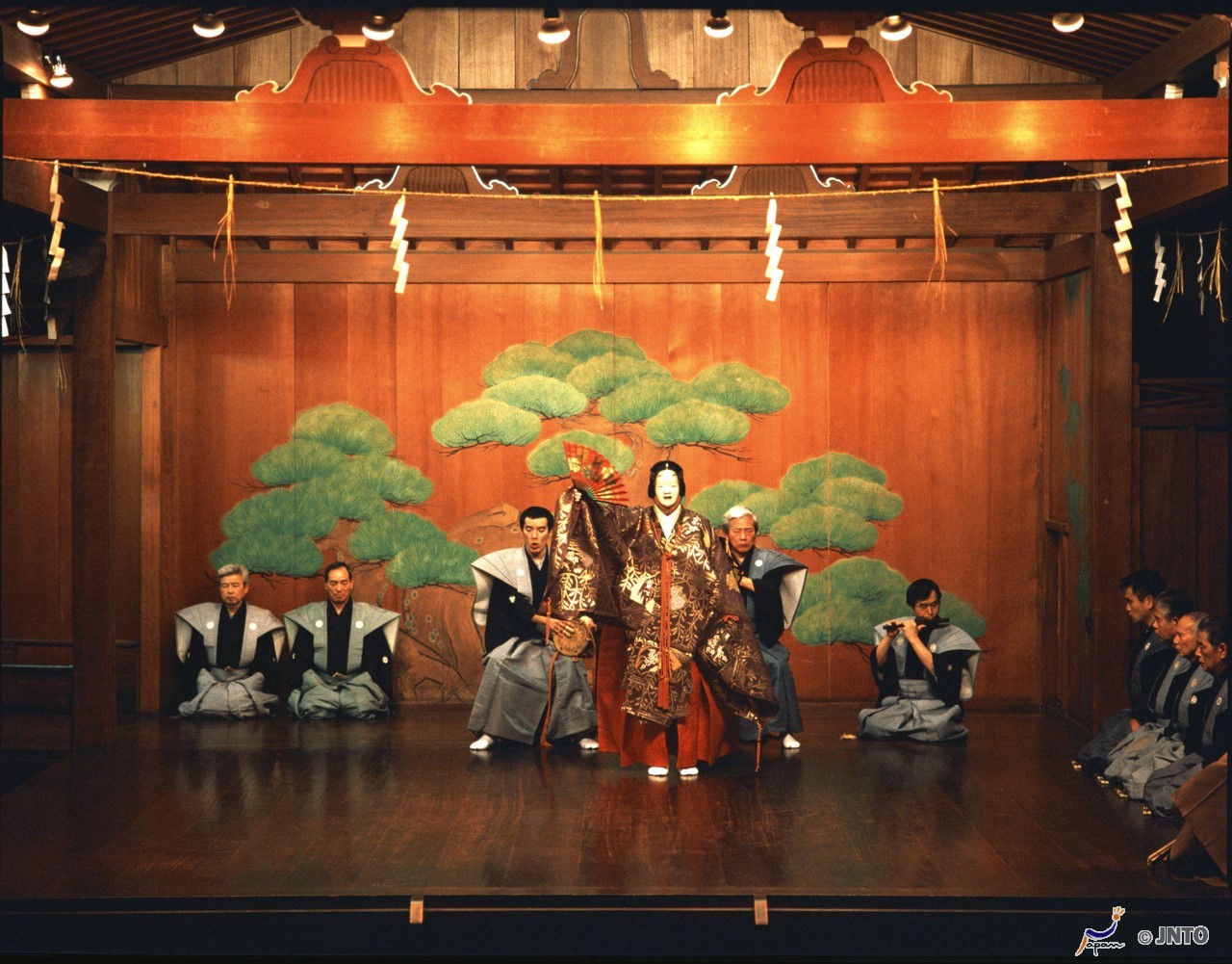 Ishikawa Prefecture Tourist Association and Kanazawa Convention Bureau© JNTO