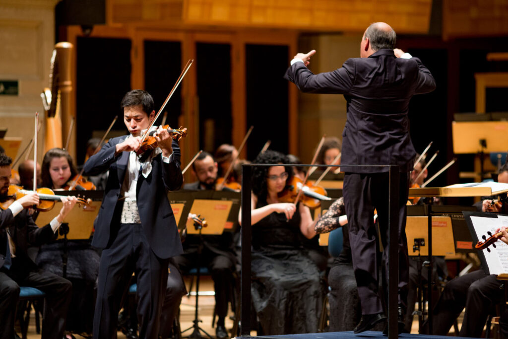 Ryu Goto em apresentação na Sla São Paulo com a Orquestra Jovem do Estado de São Paulo. Fotos: Nikko Fotografia