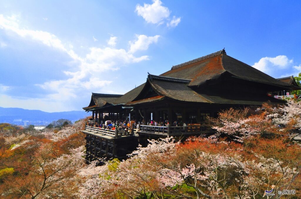 Kiyomizudera ©Sue Ann Simon/©JNTO