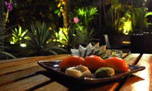 Sushi Nights promove um cardápio de comida japonesa no Narã Bar & Lounge dentro do hotel