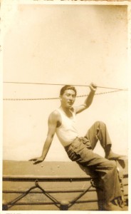 Tomio Yamada (no navio de volta ao Brasil), foi dado como morto pela família. Mas, retornou para se casar com a noiva, Ilma