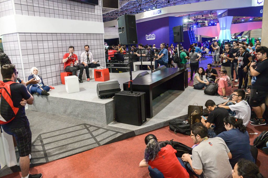Painel com os editores da JBC Marcelo Del Greco e Cassius Medauar