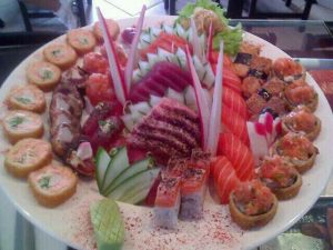 Apresentação de Sushis - foto facebook