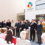 Autoridades e personalidades na inauguração do Centro Cultural Aliança